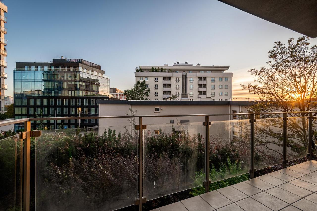 Apart D&K Free Parking Grojecka 194 Apartman Varsó Kültér fotó